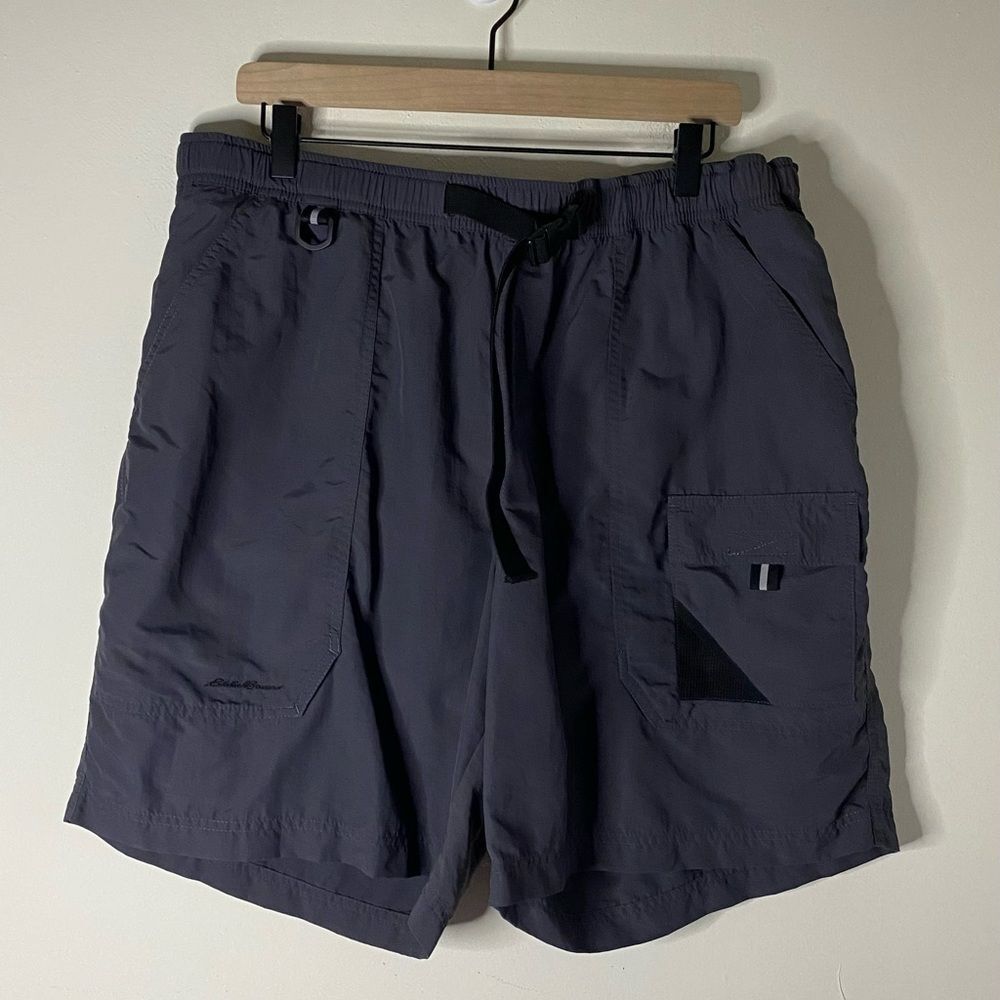 Eddie Bauer Gray Adjustable Waist Belted Shorts Size XL